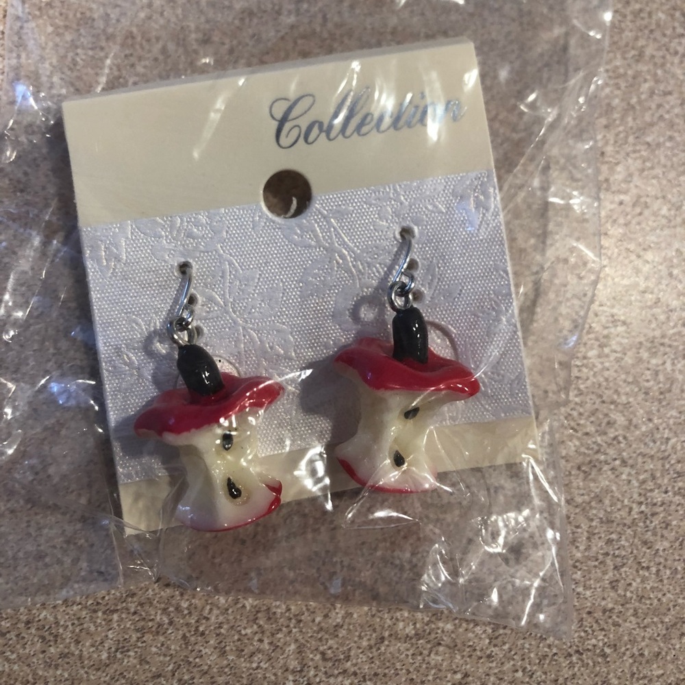 Collection apple core earrings